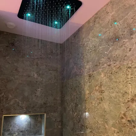 Les Jardins Secrets - Gare & Centre By Apartment *