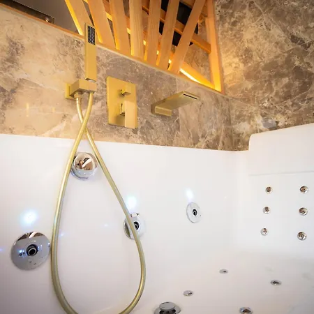 Les Jardins Secrets - Gare & Centre By Apartment *