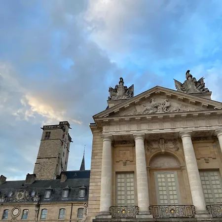 Les Jardins Secrets - Gare & Centre By