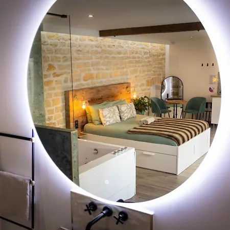 Les Jardins Secrets - Gare & Centre By