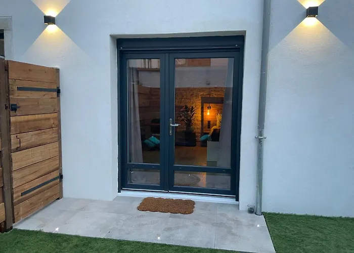 Apartamento Les Jardins Secrets - Gare & Centre By