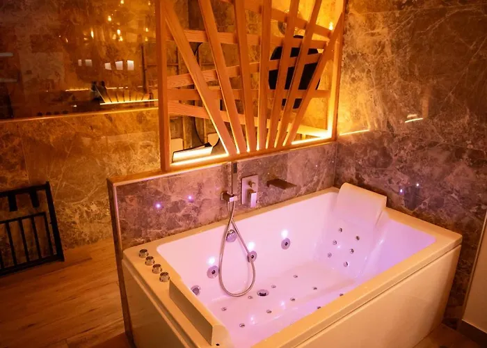 Les Jardins Secrets - Gare & Centre By *