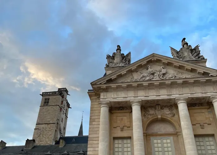 Les Jardins Secrets - Gare & Centre By