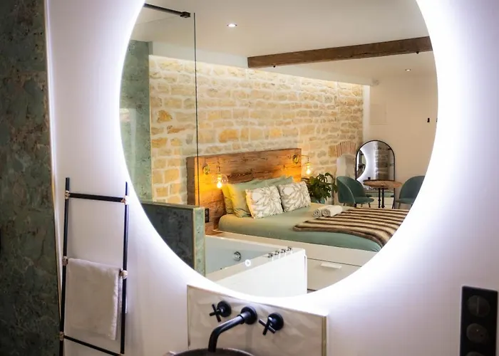 Διαμέρισμα Les Jardins Secrets - Gare & Centre By Ντιζόν